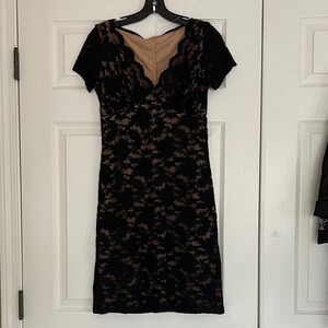 Vintage Chic Black Lace V neckline short sleeve fully lined Midi Dress